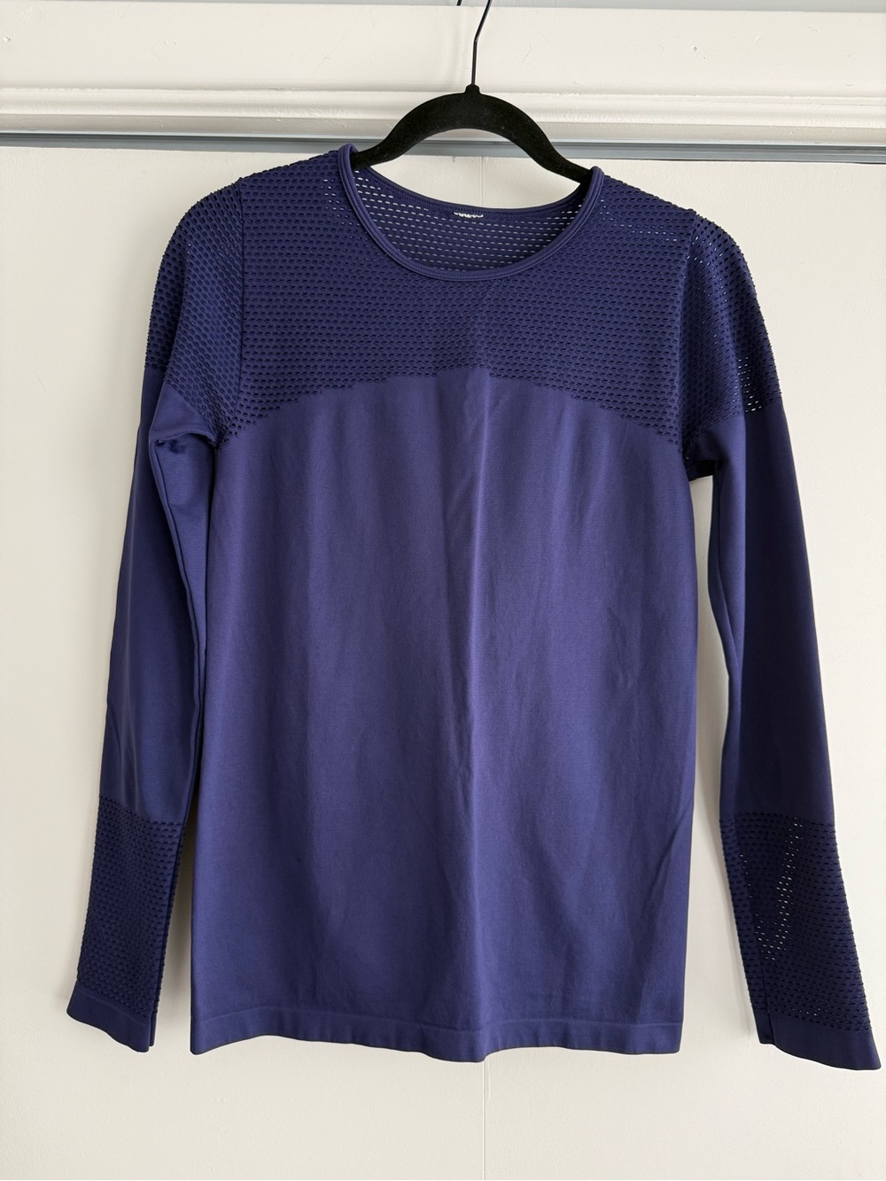 Fabletics Indigo Mesh Panel Long Sleeve Workout Top Sz M